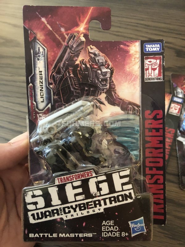 Transformers Siege War For Cybertron Preview Wave 1  (10 of 103)